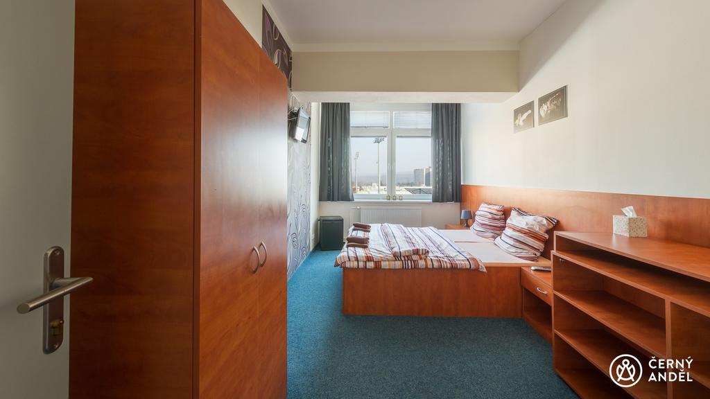 Cerny Andel Hotel Most Kültér fotó