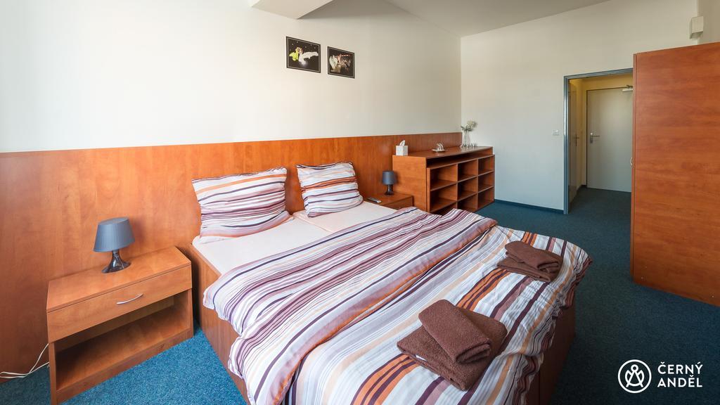 Cerny Andel Hotel Most Kültér fotó