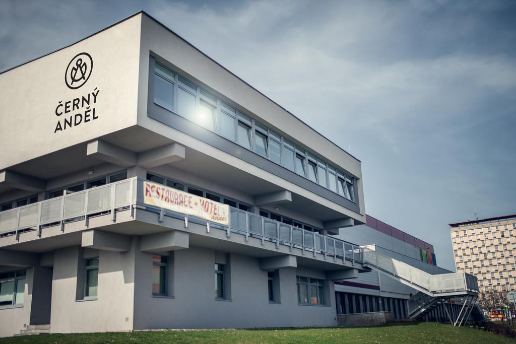 Cerny Andel Hotel Most Kültér fotó